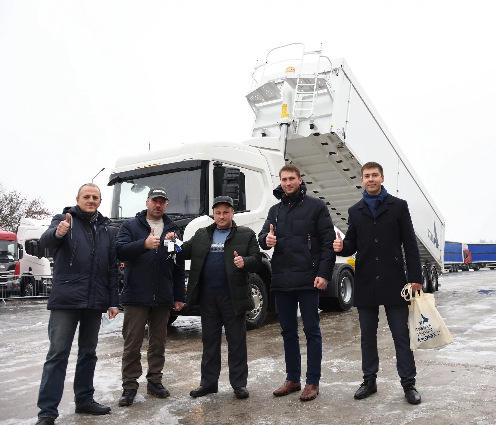 Передача зерновоза STAS agroSTAR на базі тягача Scania