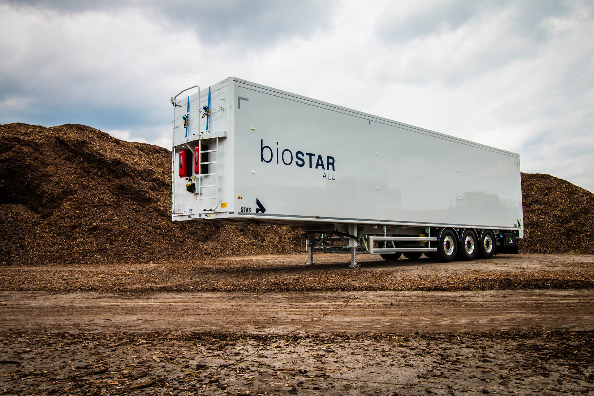 напівпричіп щеповоз з рухомою підлогою STAS bioSTAR