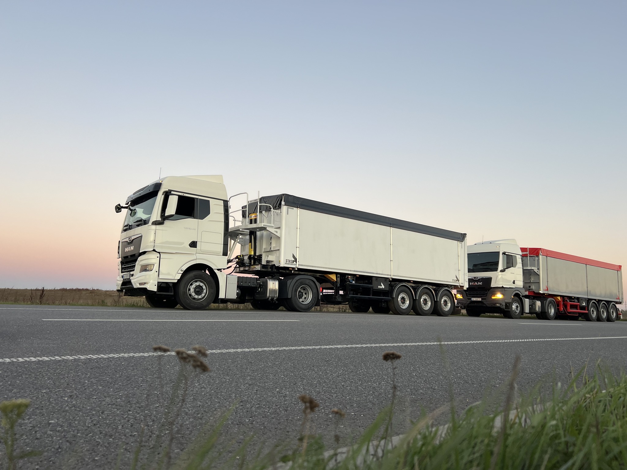 Відвантаження потужного набору для клієнта з Тернопільщини - STAS AgrSTAR 51.8 м³ та MAN TGX 18.440 BL SA